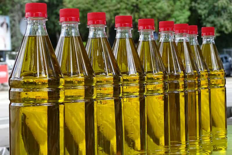 تصویر 4 از روغن زیتون کریستال قرمز با طعم طبیعی ممتاز